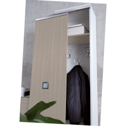 Detail of the sliding door