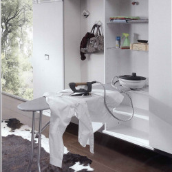 Family F17 hall furniture with ironing board - Detail of the ironing board kit