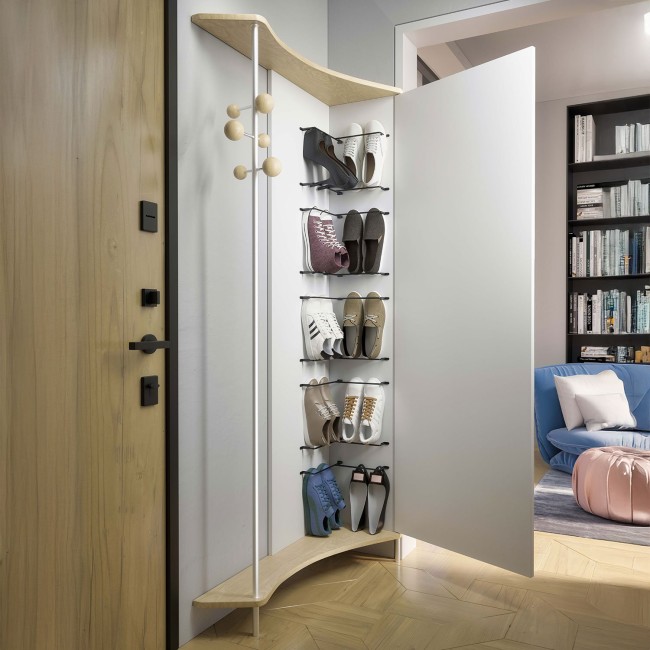 Mobile guardaroba slim con scarpiera interna e appendiabiti slim